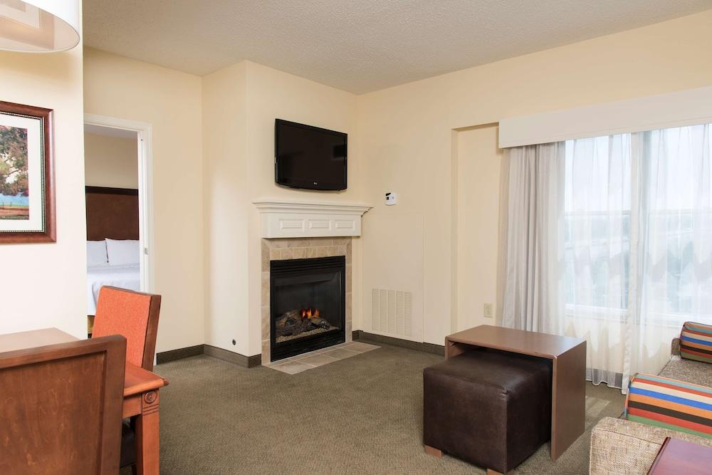 Hotel Homewood By Hilton Lexington-hamburg
