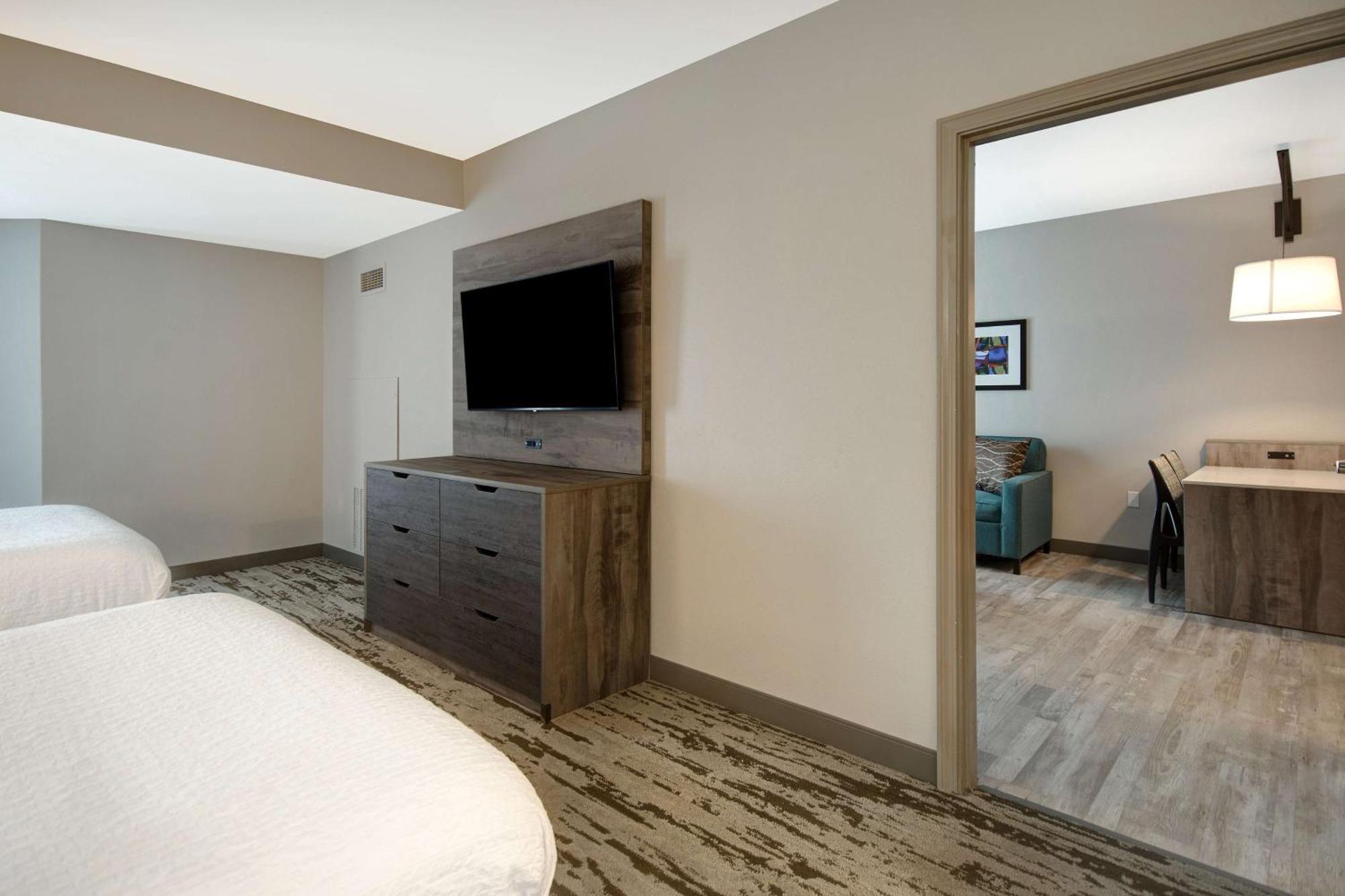 Hotel Homewood By Hilton Lexington-hamburg
