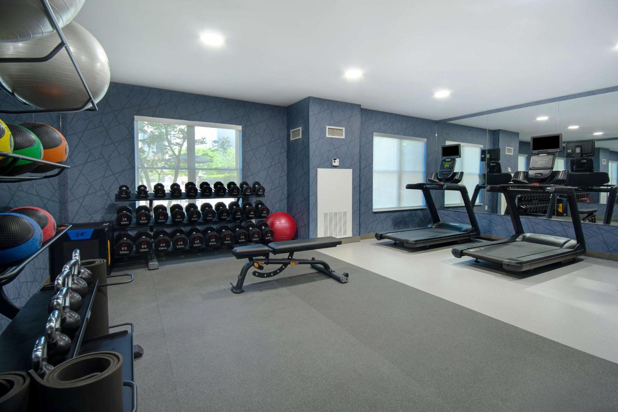 Hotel Homewood By Hilton Lexington-hamburg 3*
