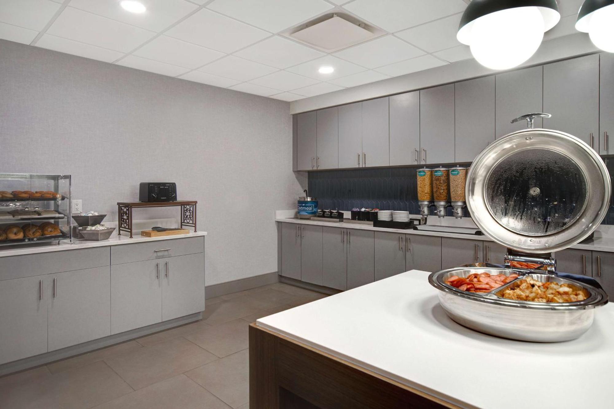 Hotel Homewood By Hilton Lexington-hamburg